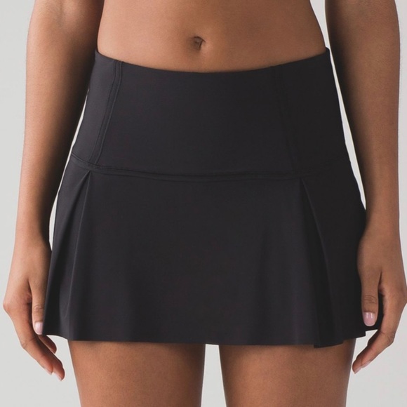 lululemon athletica Dresses & Skirts - Lululemon Lost in Pace Skirt - Regular Length - 8